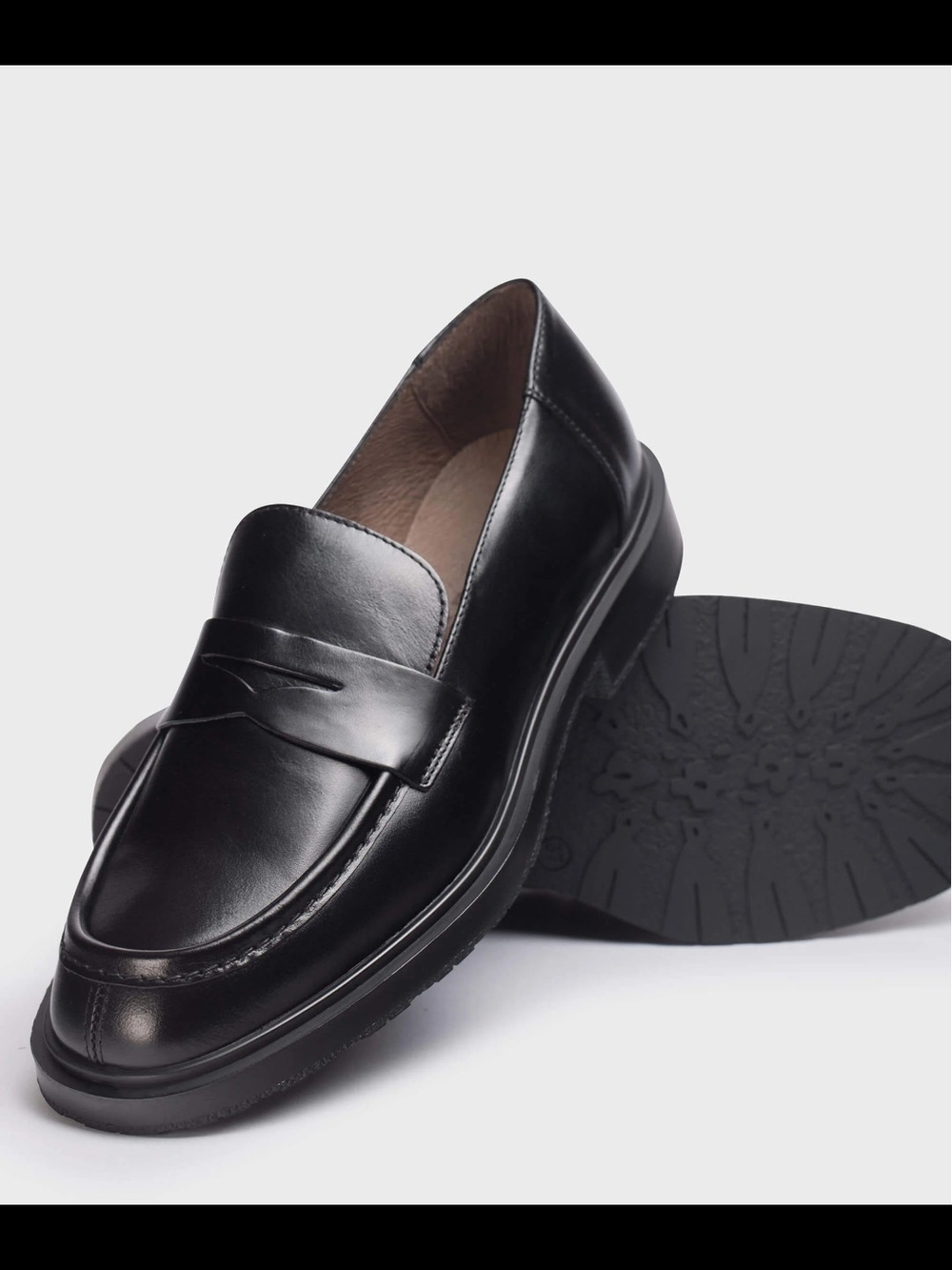 Women's Black Leather Penny Loafers Wonders B-9104